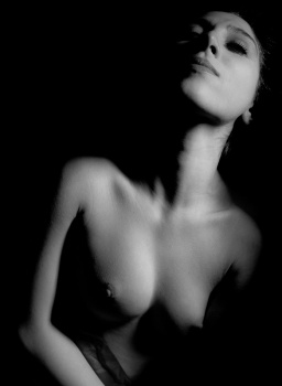 "Shadow Nude" - Model: Deena